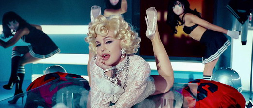 MADONNA.COM - MEDIA 01