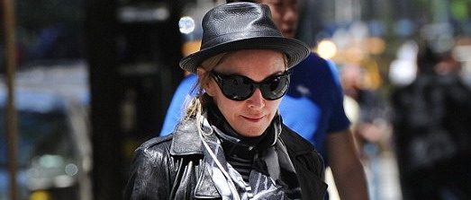 PAPARAZZI - KABBALAH CENTRE, NEW YORK 02