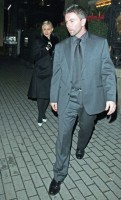 20110220-pictures-madonna-out-and-about-london-11