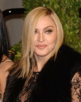 20110227-pictures-madonna-lourdes-oscar-after-party-graydon-carter-33