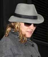 Madonna out and about in New York, April 16th 2011 (5)