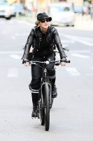 Madonna on bike in the streets of New York, May 6th 2011 (24)
