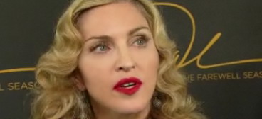 20110519-video-madonna-surprise-oprah-reports-s