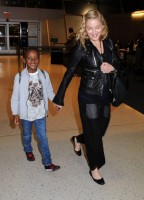 Madonna arrives at JFK airport New York - destination London (4)
