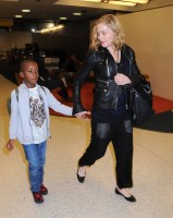 Madonna arrives at JFK airport New York - destination London (13)