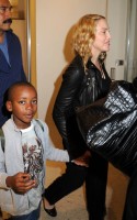 Madonna arrives at JFK airport New York - destination London (26)