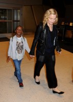 Madonna arrives at JFK airport New York - destination London (27)