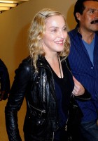 Madonna arrives at JFK airport New York - destination London (34)
