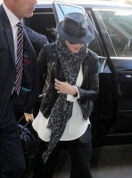 Madonna arrive au Ritz de Paris, France (2)