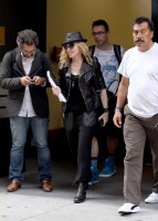 20110805-pictures-madonna-business-meeting-new-york-01