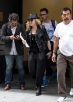 20110805-pictures-madonna-business-meeting-new-york-06