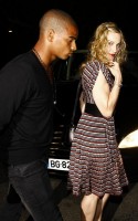 20110826-pictures-madonna-brahim-zaibat-colombe-dor-restaurant-saint-paul-vence-04