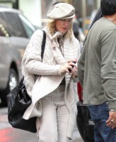 Madonna out and about in New York, 23 September 2011 (6)