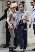 Madonna at the Kabbalah Centre in New York, 24 Septembre 2011 - Update 01 (1)