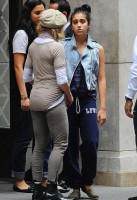 Madonna at the Kabbalah Centre in New York, 24 Septembre 2011 - Update 01 (4)
