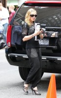 Madonna out and about in New York, 27 September 2011 (3)