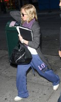 Madonna out and about in New York, 17 October 2011 (8)