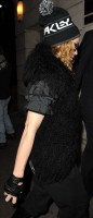 Madonna out and about in New York, 2 December 2011 (3)