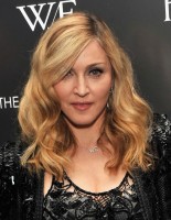 Madonna at the Cinema Society & Piaget screening  of WE, MOMA New York, 4 December 2011 (16)