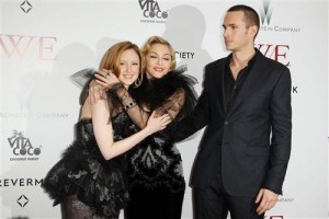 Madonna at the WE premiere at the Ziegfeld Theater, New York - 23 January 2012 - Update 1 (17)