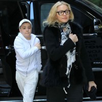 Madonna at the Kabbalah Centre, New York [27-28 January 2012] (5)