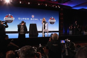 Madonna at the Super Bowl press conference - 2 February 2012 - Update 01 (15)