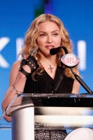 Madonna at the Super Bowl press conference - 2 February 2012 - Update 01 (20)