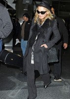 Madonna and Lourdes at JFK airport, 21 February 2012 (2)
