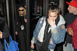 Madonna and Lourdes at JFK airport, 21 February 2012 - Update 3 (8)