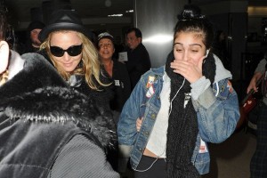 Madonna and Lourdes at JFK airport, 21 February 2012 - Update 3 (19)