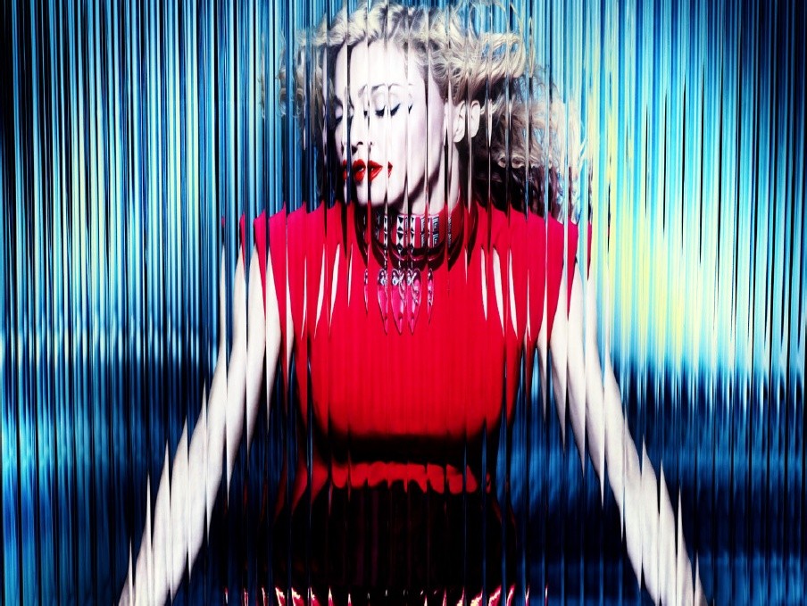 20120323-pictures-madonna-mert-alas-marcus-piggott-mdna-booklet-02.jpg