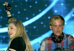 Madonna and Avicii at the Ultra Music Festival in Miami - 24 March 2012 (23)