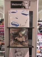 MDNA release party in the UK - HMV (23)
