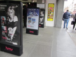 MDNA release party in the UK - HMV (32)