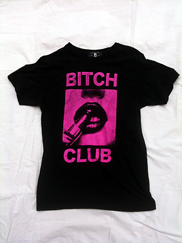 20120409-news-madonna-bitch-club-tshirt-the-cast-mdna-twitter.jpg
