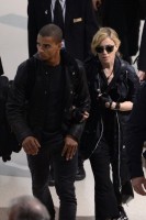 Madonna at JFK airport in New York - 24 May 2012 (9)