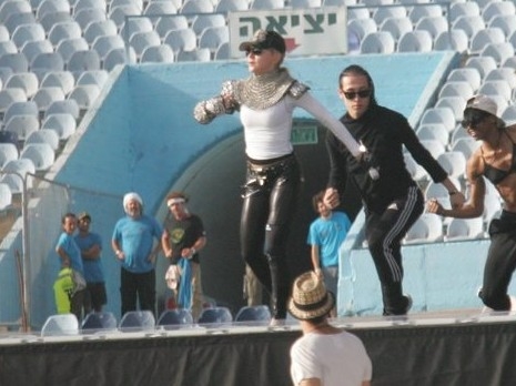 20120526-pictures-madonna-mdna-tour-rehearsals-tel-aviv-01.jpg