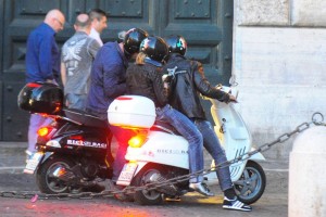 Madonna riding a Vespa in Rome - 13 June 2012 (14)