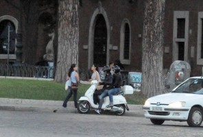 Madonna riding a Vespa in Rome - 13 June 2012 (41)