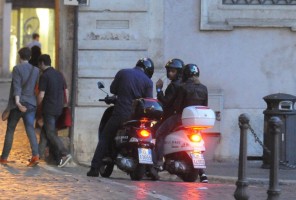 Madonna riding a Vespa in Rome - 13 June 2012 (63)