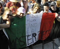 MDNA Tour - Florence - 16 June 2012 - Fan Pictures (4)