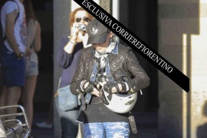 Madonna shopping at Ponte Vecchio in Florence, Italy - 15 June 2012 (3)