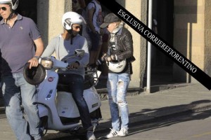 Madonna shopping at Ponte Vecchio in Florence, Italy - 15 June 2012 (5)