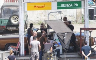 On the set of Turn up the Radio - Florence - Madonna (30)