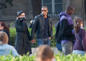 Madonna visiting the Notre Dame in Paris (12)