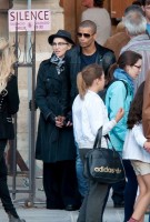 Madonna visiting the Notre Dame in Paris (16)