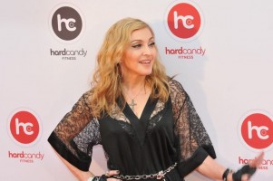 Madonna at the Hard Candy Fitness Opening in Moscow - 6 August 2012 - Update 01 (12)