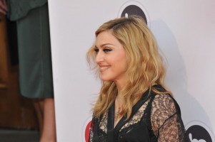 Madonna at the Hard Candy Fitness Opening in Moscow - 6 August 2012 - Update 01 (18)