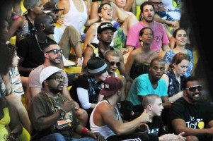 Madonna attends AfroReggae in Rio de Janeiro - Part 2 (5)
