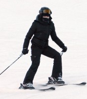 Madonna skiing in Gstaad, Switzerland - Part 2 (6)